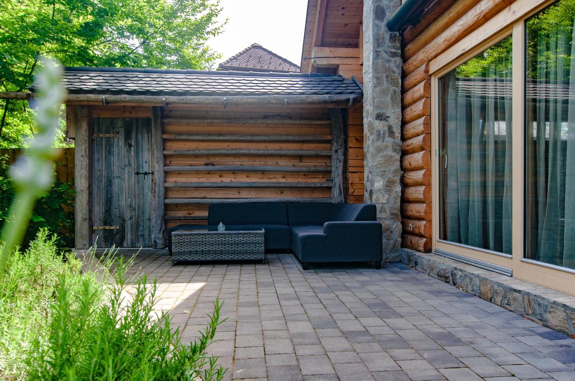 Log House Natura Radovljica Exterior photo